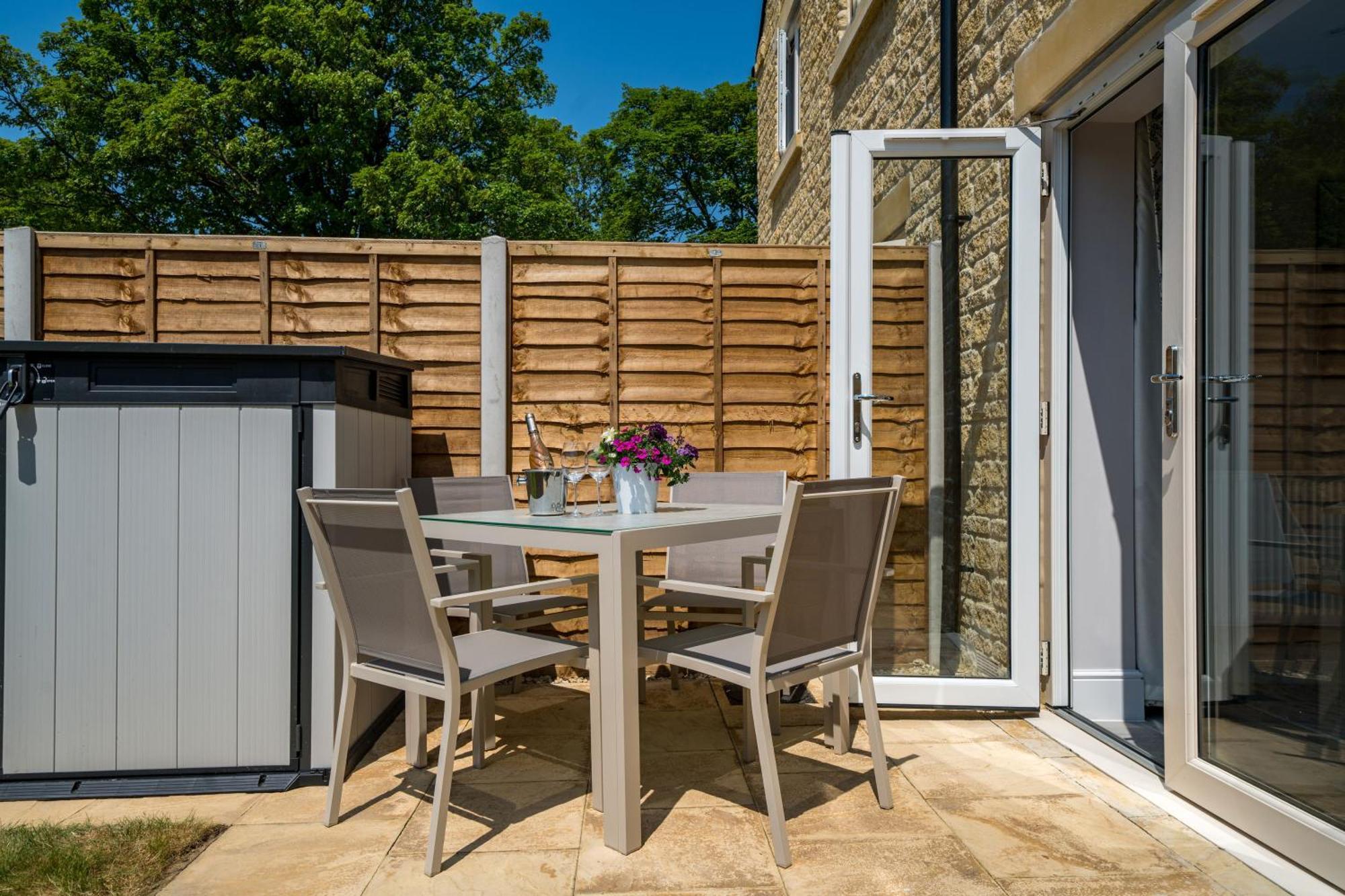 Fleming Cottage - Contemporary Cotswold Home Upper Rissington Exterior foto